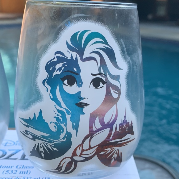 New Disney Frozen ll Glass Thumblers - Picture 4 of 8